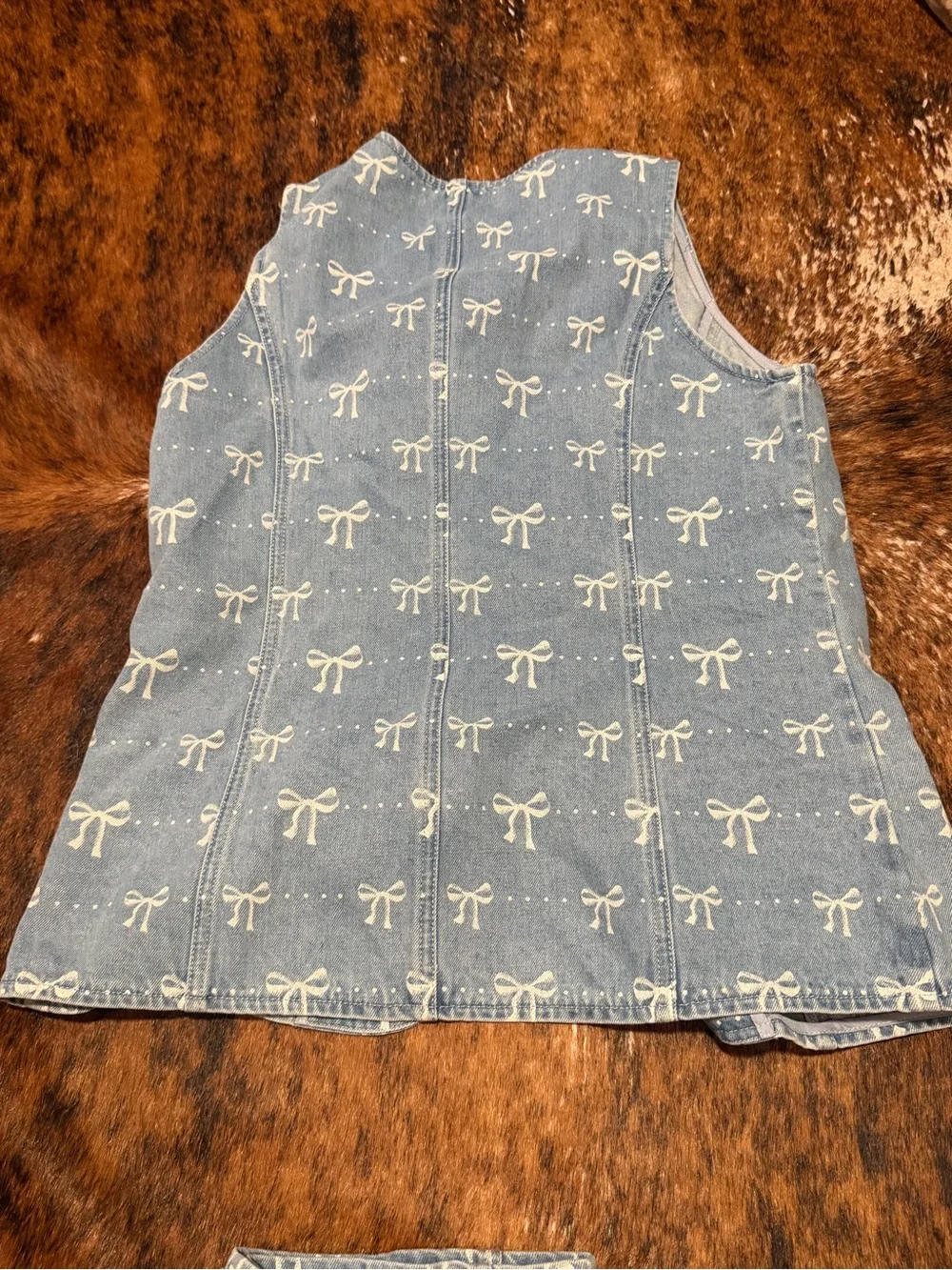Entro Bow Print Denim Vest and Barrel Pants Set Womens Size L Coquette Monochrom